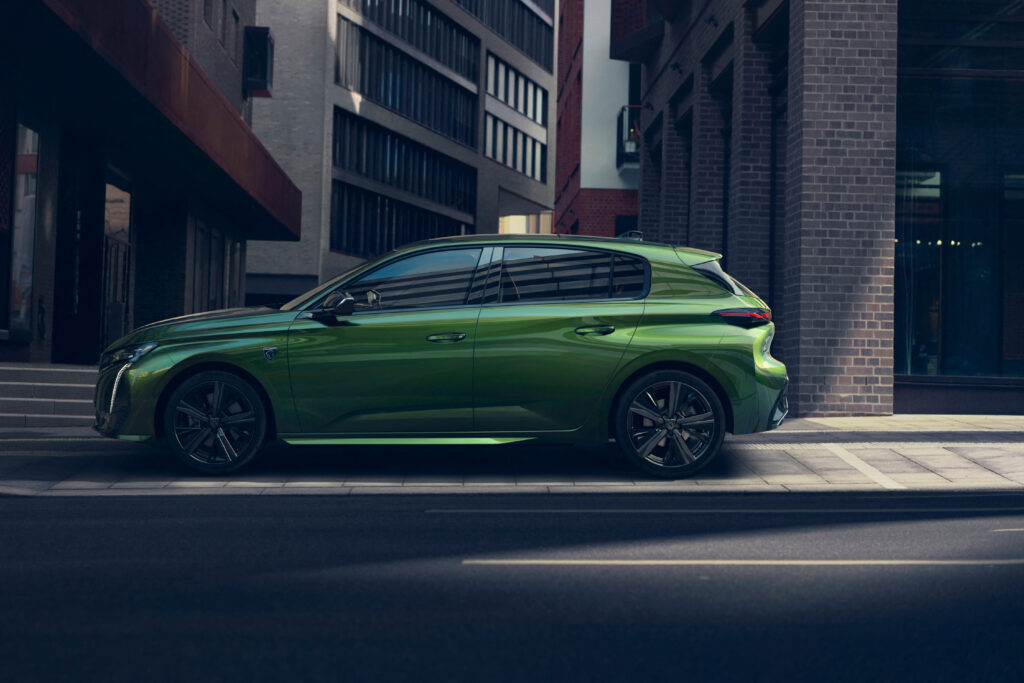 Conoce el Nuevo Peugeot 308, con el nuevo logo de Peugeot, en Tumasa Huesca, Monzón y Zaragoza