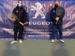 Tumasa, venta de coches nuevos y usados en Huesca y Monzón, es patrocinador oficial del Club de Tenis Zoiti de Huesca, en pleno relevo generacional y con más jugadores que nunca